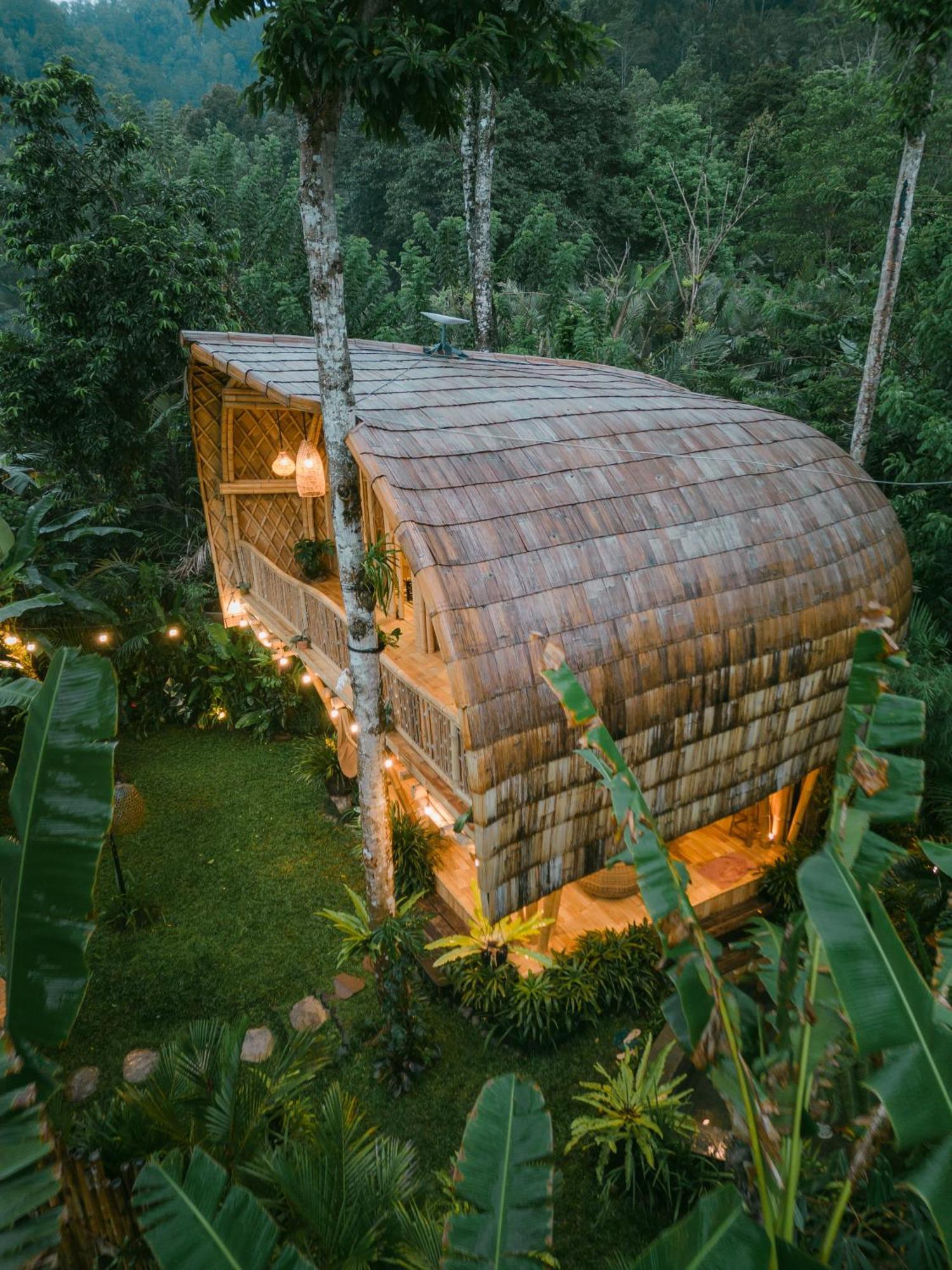 Вилла Alamvaya Bali Bamboo House Сидемен Экстерьер фото