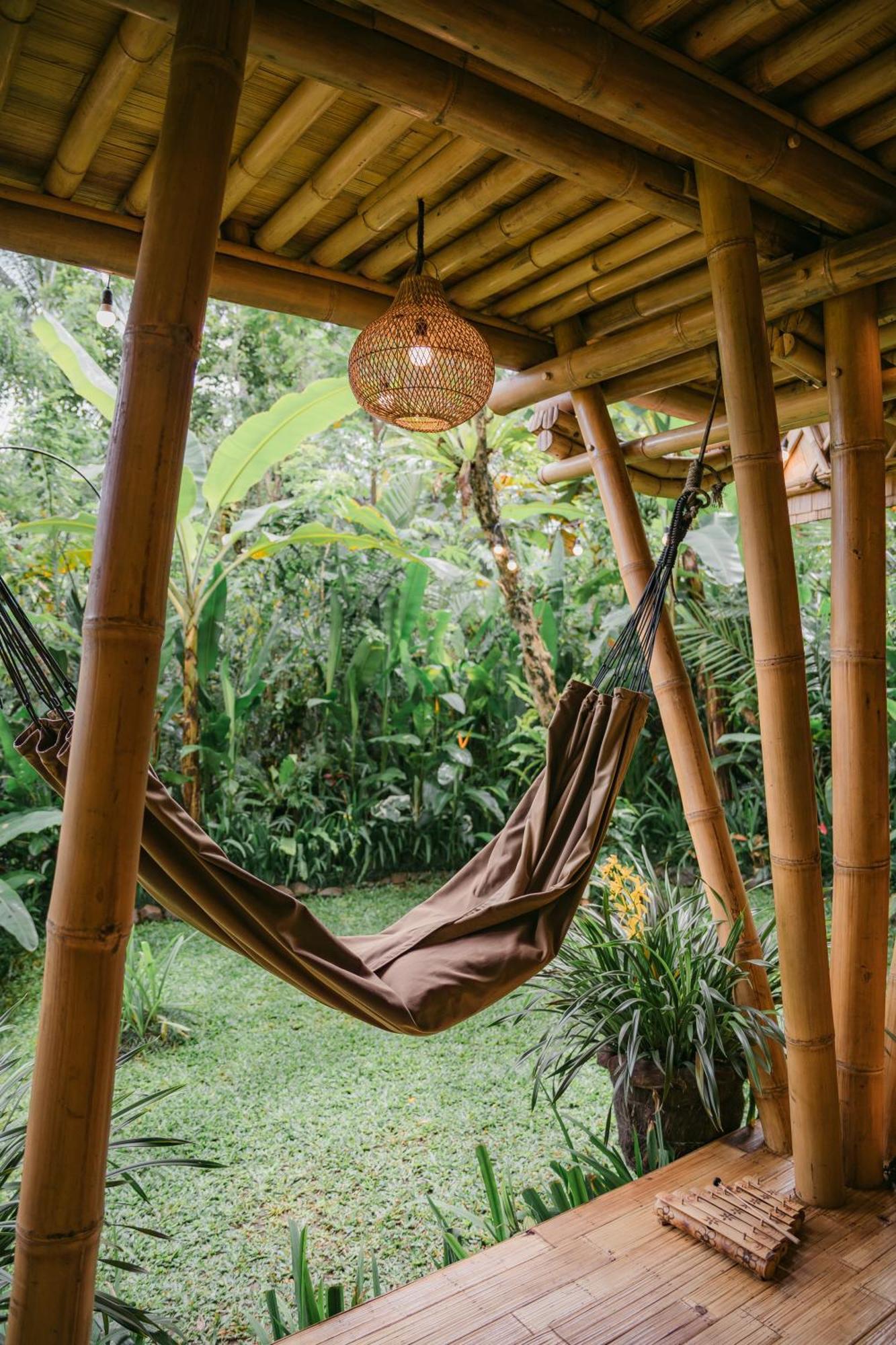 Вилла Alamvaya Bali Bamboo House Сидемен Экстерьер фото
