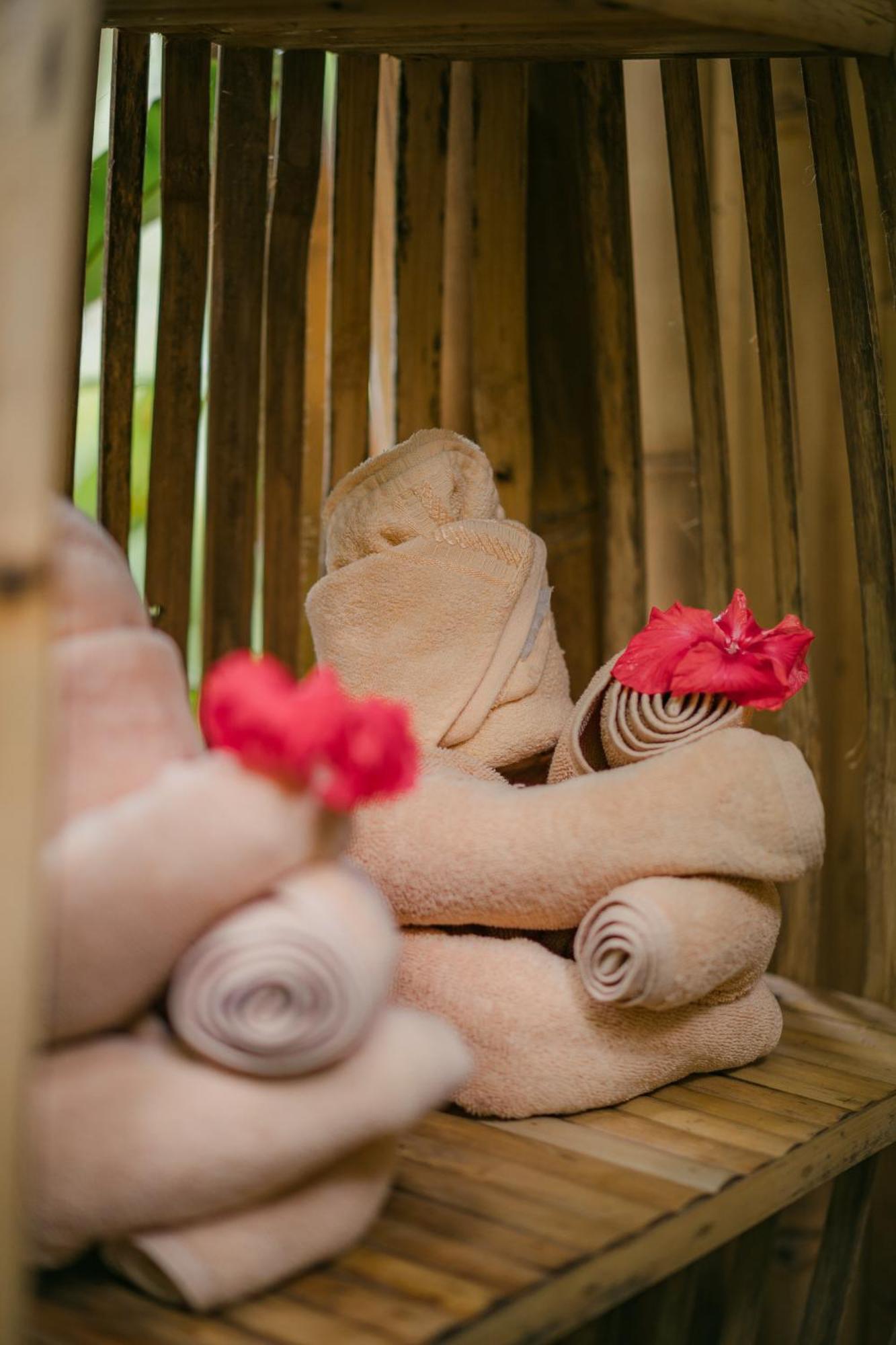 Вилла Alamvaya Bali Bamboo House Сидемен Экстерьер фото