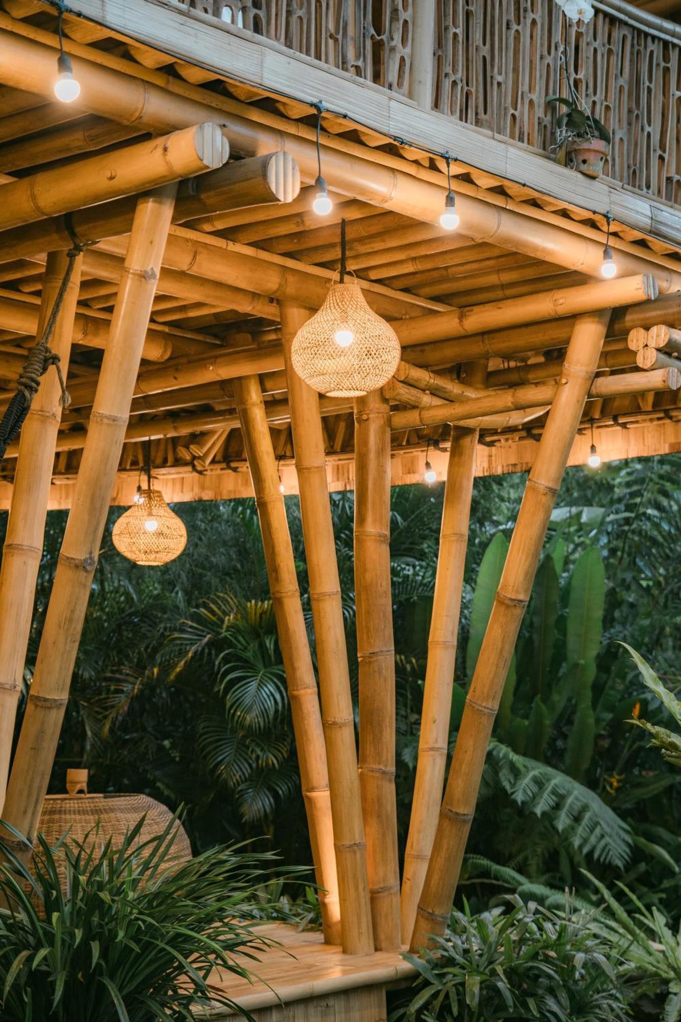 Вилла Alamvaya Bali Bamboo House Сидемен Экстерьер фото