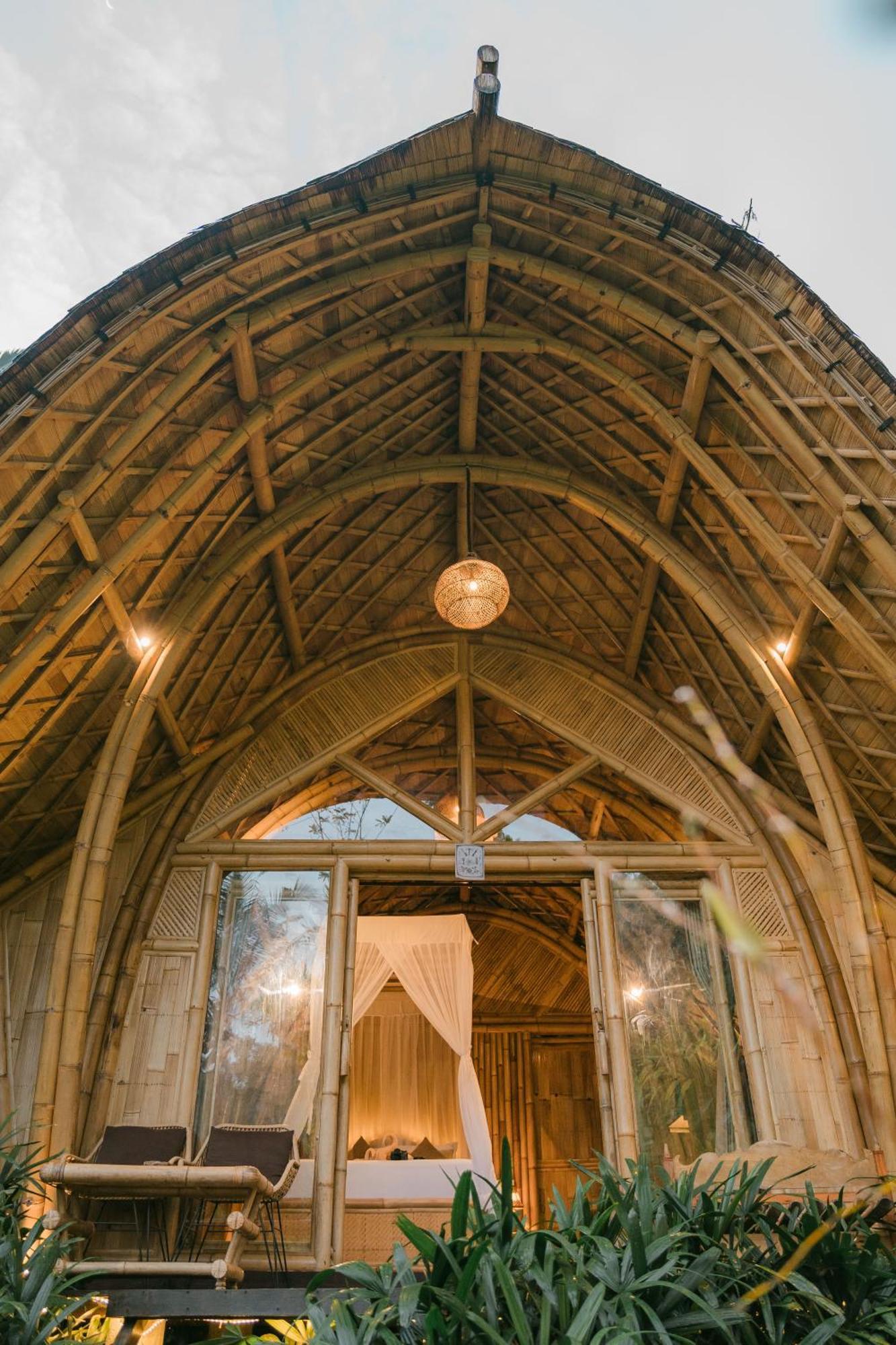 Вилла Alamvaya Bali Bamboo House Сидемен Экстерьер фото